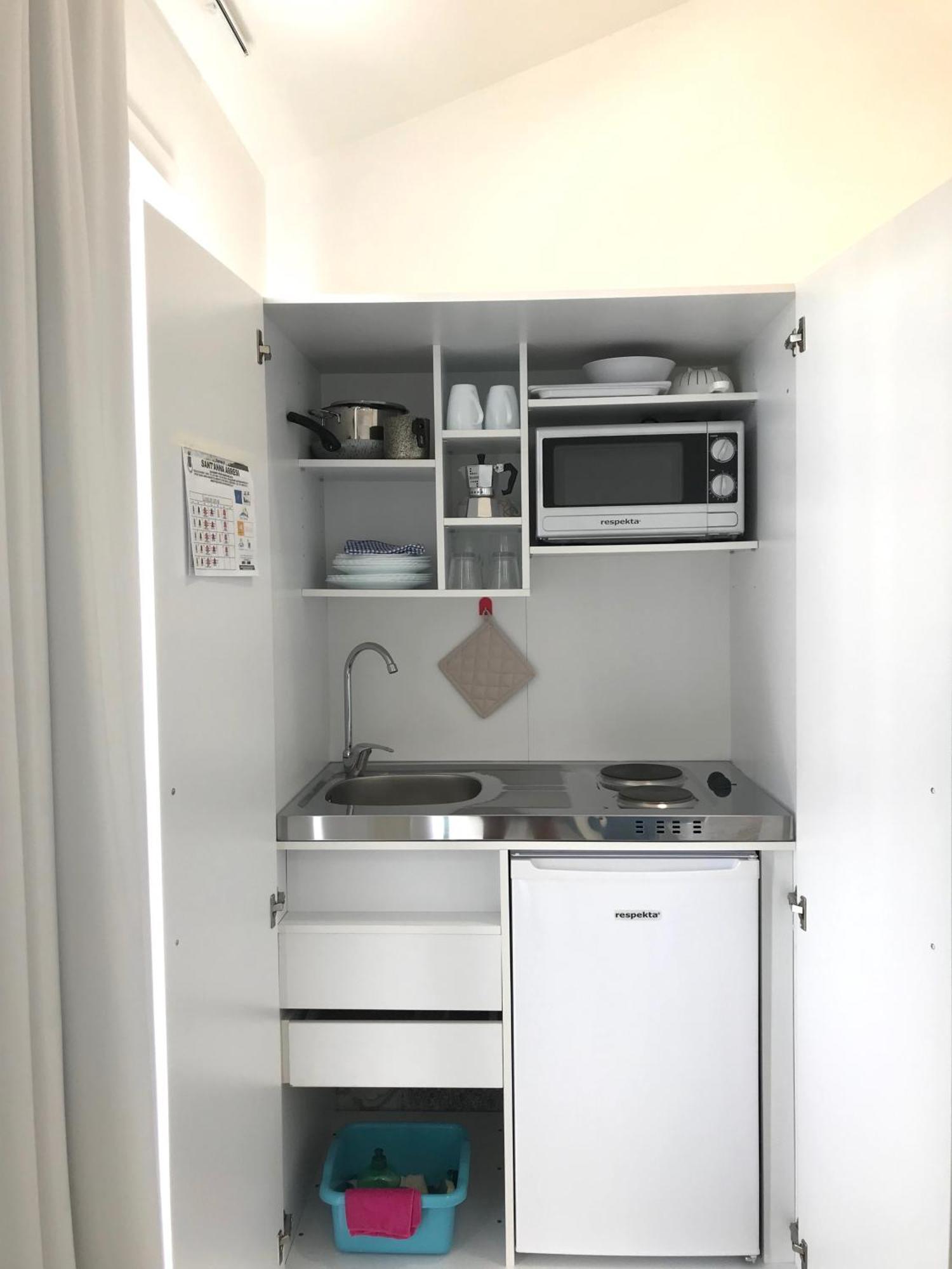 Case Vacanze "Bianco Mare" Porto Pino Bilik gambar