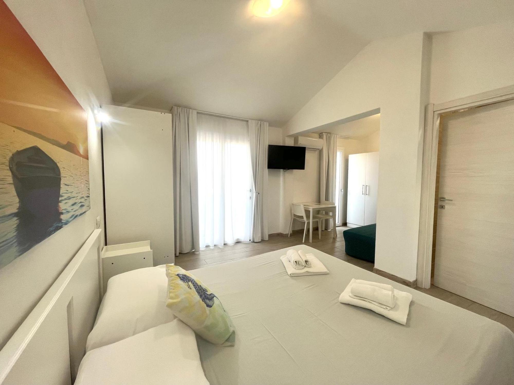 Case Vacanze "Bianco Mare" Porto Pino Bilik gambar