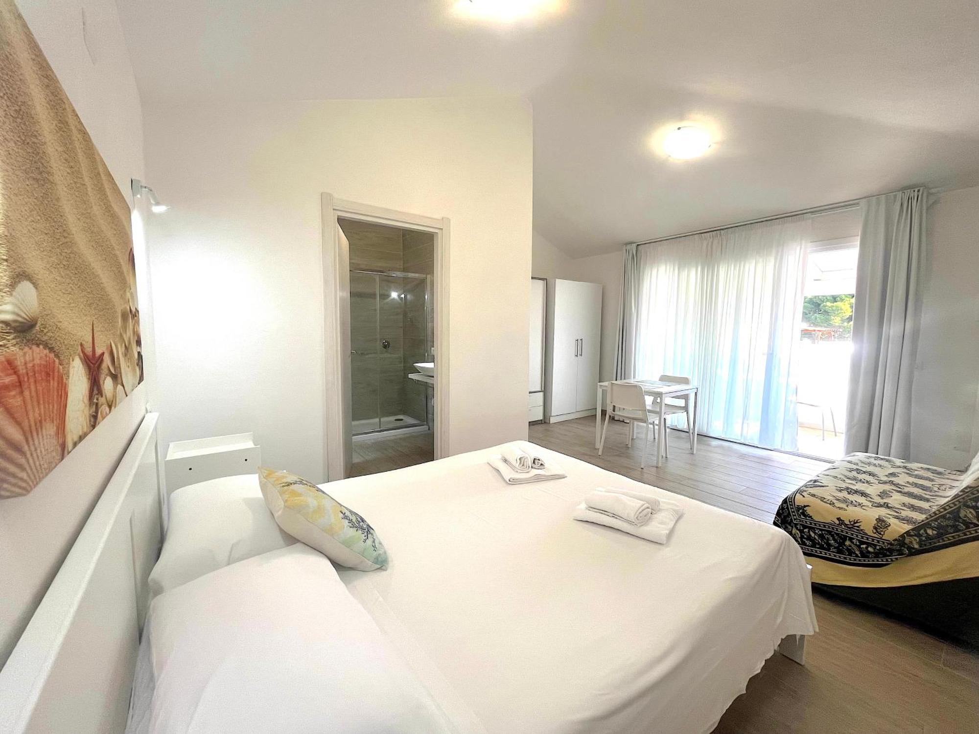 Case Vacanze "Bianco Mare" Porto Pino Luaran gambar